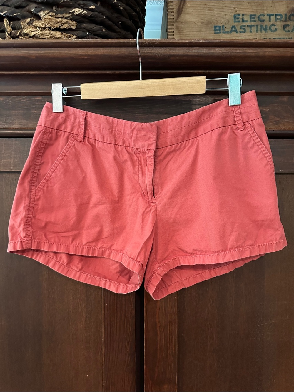 J. Crew • Chino Broken-in women’s shorts